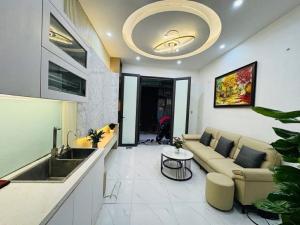 BÁN NHÀ MẶT PHỐ  – VỊ TRÍ KINH DOANH ĐỈNH CAO - VỈA HÈ RỘNG 6 MÉT.. ĐƯỜNG RỘNG 60M - PHÙ HỢP KINH DOANH MỌI NGÀNH NGHỀ.